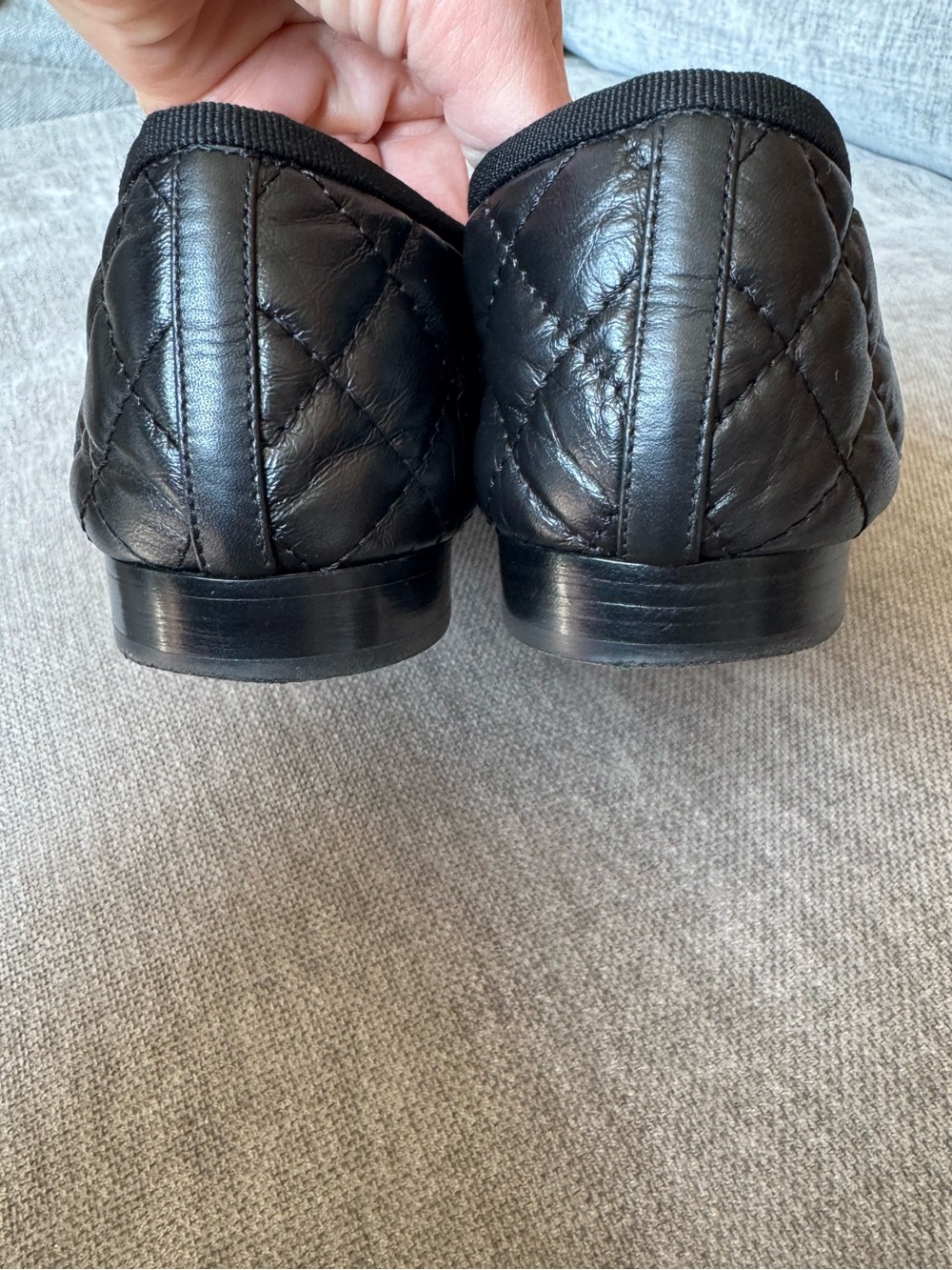 CHANEL Black Quilted Ballet Flats with CC Bow - Picture 5 of 8